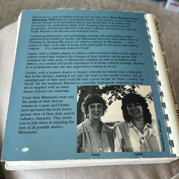 More Recipes From Minnesota Volume II Laurie Gluesing Debra Gluesing Cookbook - Picture 4 of 6